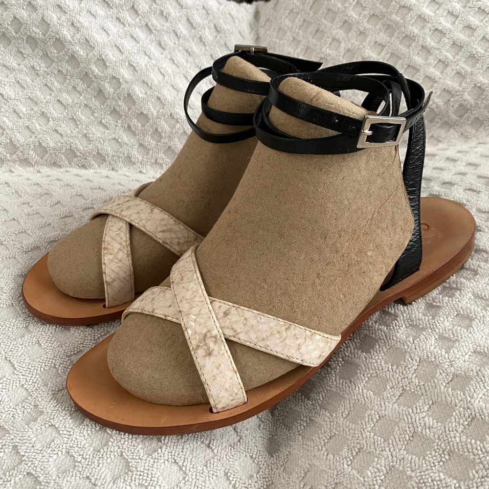 CoRNETTI Ankle Wrap Leather Sandals Snakeskin Embossed Black Ivory Size 37 US 7